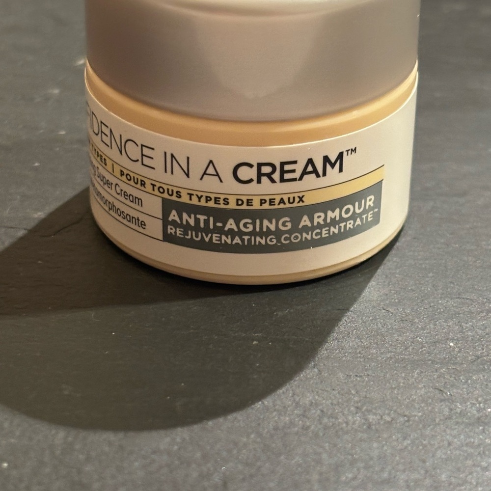 IT Cosmetics Confidence in a Cream
